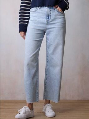 Lauren Conrad Super High Rise Wide Leg Ram Hem Jeans EUC